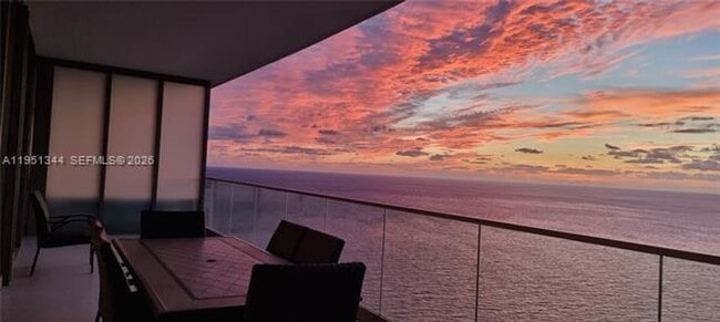 Building Photo - 18975 Collins Ave