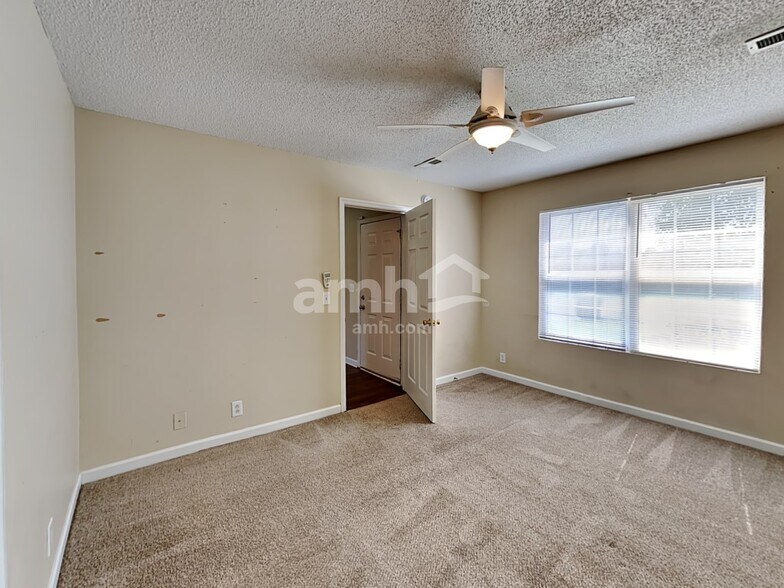 Building Photo - 2849 Elijah Dr