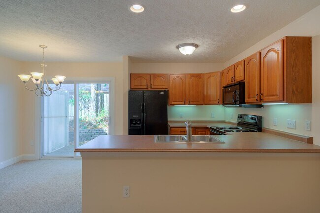 Building Photo - 225 Huff Heritage Ln