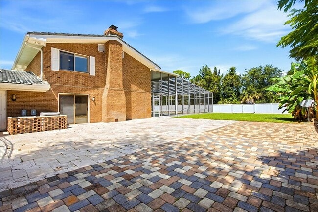 Building Photo - 433 Pelican Bay Dr
