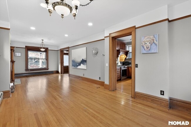 Building Photo - 910 N Clarkson St