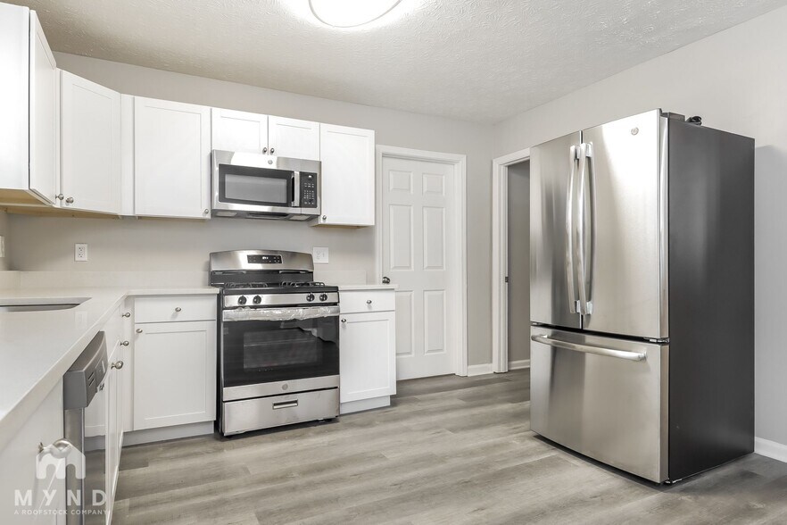 Building Photo - 7138 Lone Oak Trce
