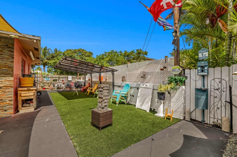 Building Photo - 1035 - 1037-1037 NE 32nd St