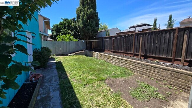 Building Photo - 29011 Colony Ct