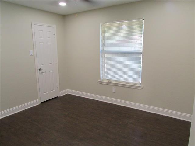 Building Photo - 6820 Stillmeadows Cir N