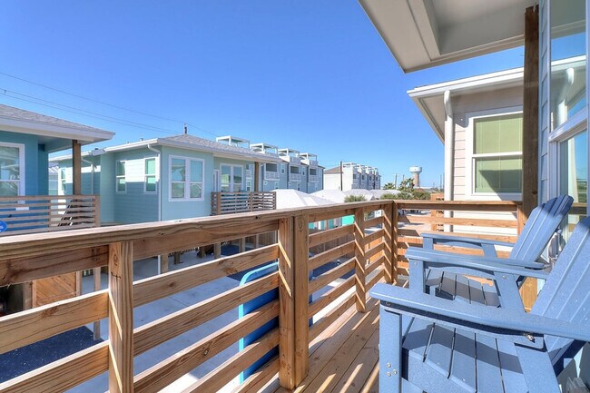 Building Photo - 527 Sand Burr Ln