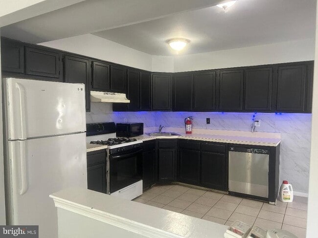Building Photo - 432 Aldeberan Dr