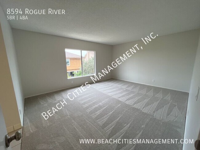 Building Photo - 8594 Rogue River Ave