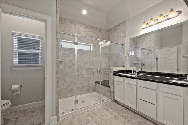 Building Photo - 11915 Oakmont Valley Trace