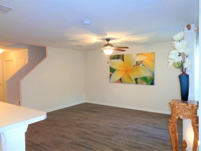 Building Photo - 1636 Pointe W Wy
