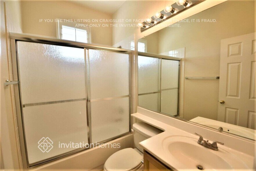 Building Photo - 10100 Crest Brook Pl