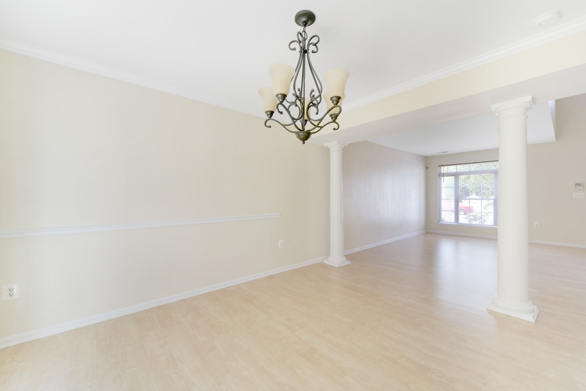Building Photo - 6119 Oaklawn Ln