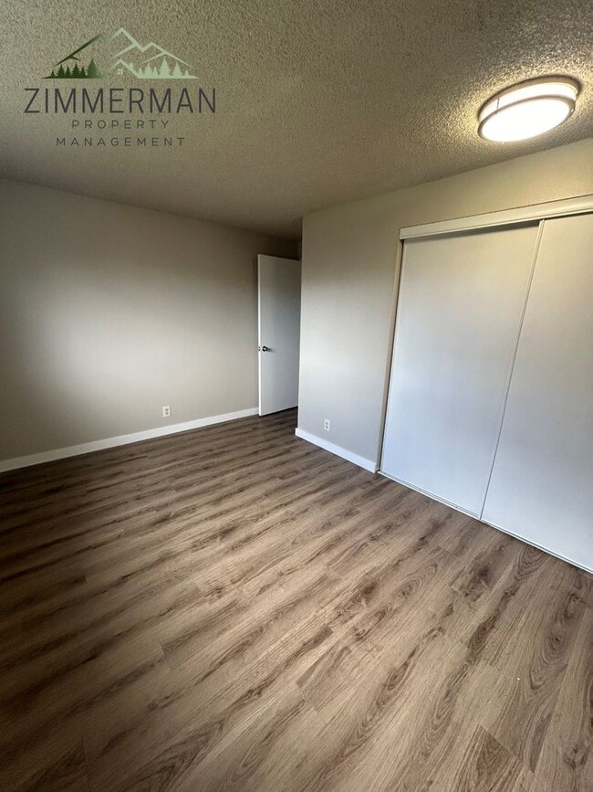 Building Photo - 2357 6th St