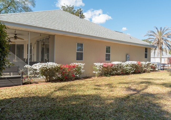 Building Photo - 1746 Wren Way