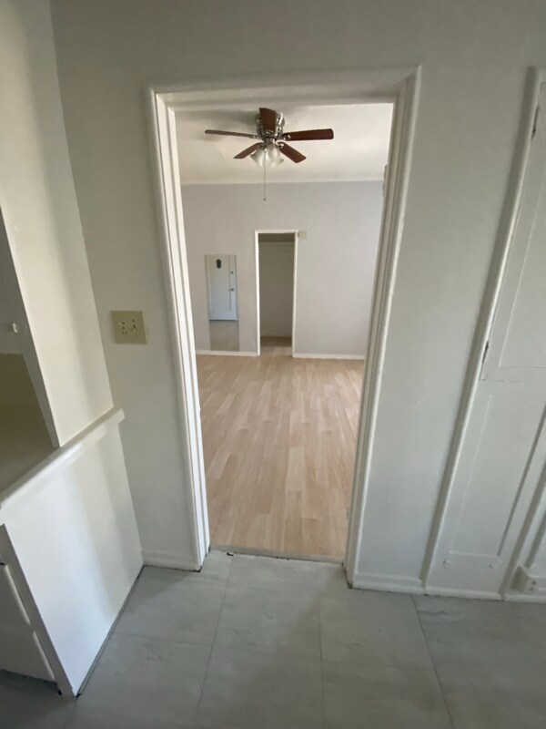 Building Photo - 628 E Elk Ave