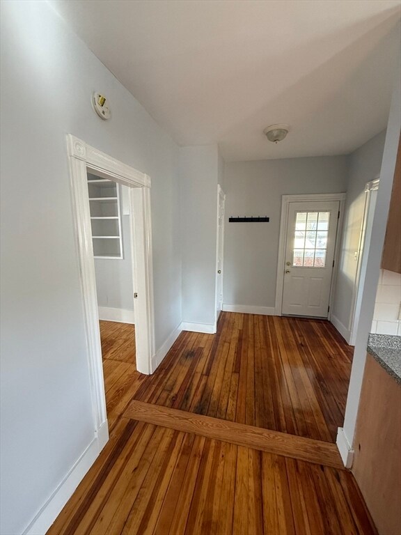 Building Photo - 68 Willow St