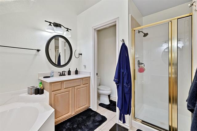 Building Photo - 18 Equestrian Ct