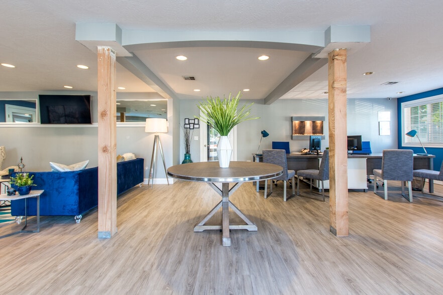 Primary Photo - Heatherstone