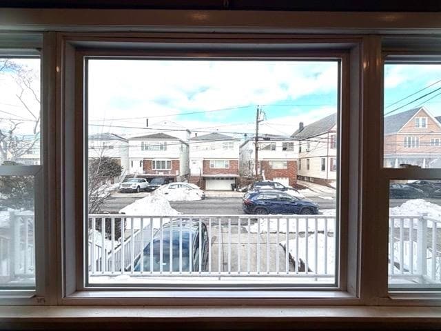 Building Photo - 182 W 32nd St