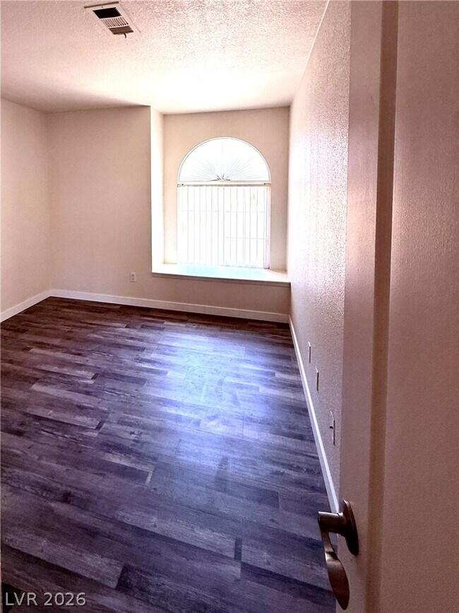 Building Photo - 9325 W Desert Inn Rd