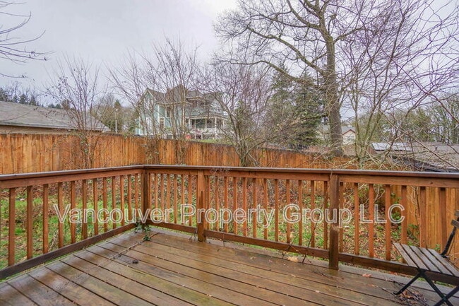 Building Photo - 1114 Division St