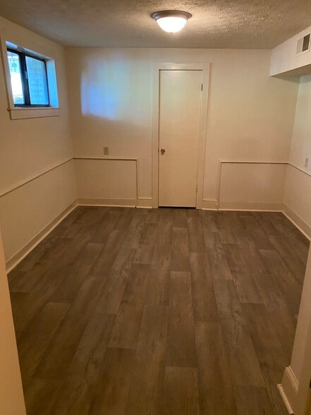 Building Photo - 397 Bloomfield St