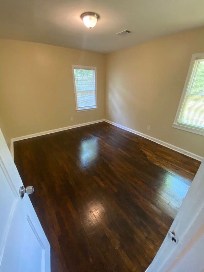 Building Photo - **AVAILABLE NOW**2 or 3 Bedroom / 1 Bathroom Home near Ft. Benning***