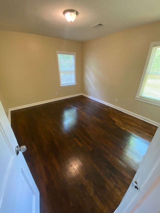 Building Photo - **TOTAL ELECTRIC**2 or 3 Bedroom / 1 Bathroom Home near Ft. Benning***