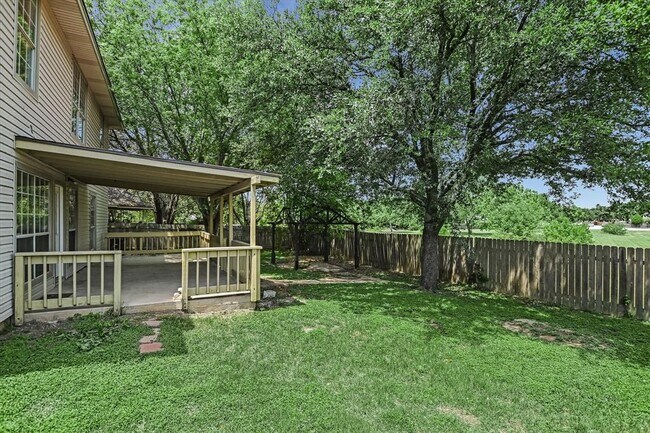 Building Photo - 2101 Chaparral Dr