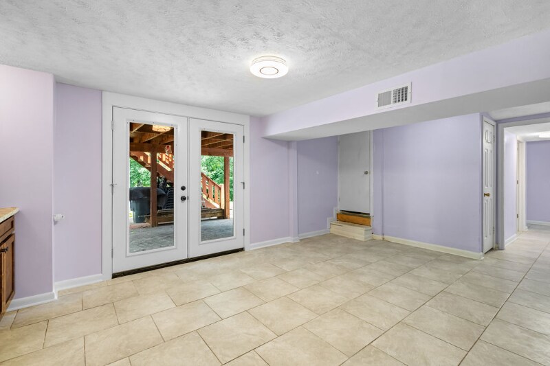 Building Photo - 512 River Rouge Dr