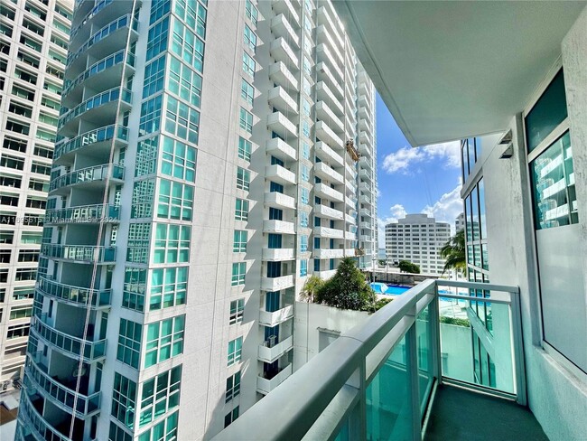 Building Photo - 951 Brickell Ave