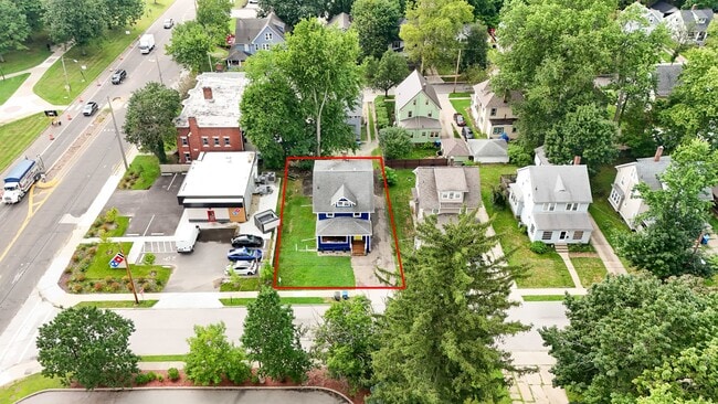 Building Photo - 114 Linden Rd