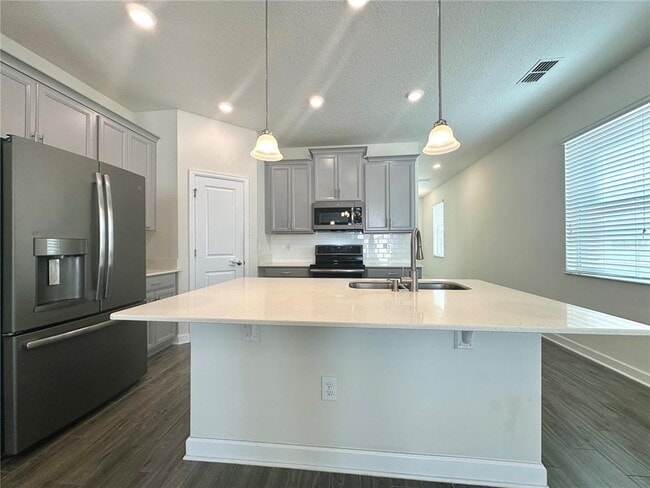 Building Photo - 10247 Love Story St