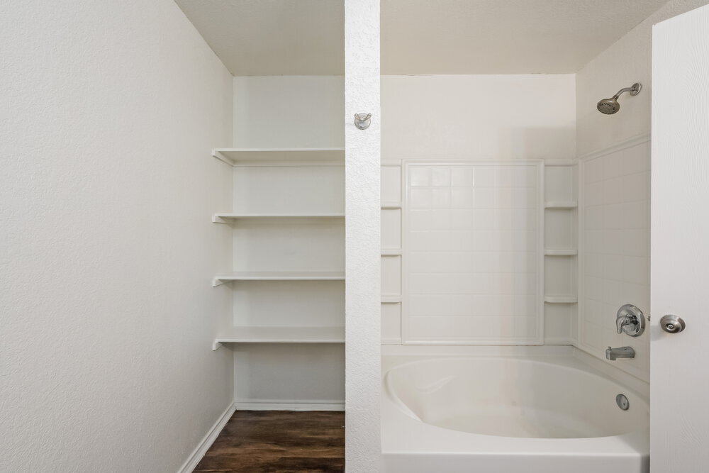 Building Photo - 1337 Castle Ridge Rd