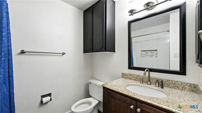 Building Photo - 1024 Mission Dr