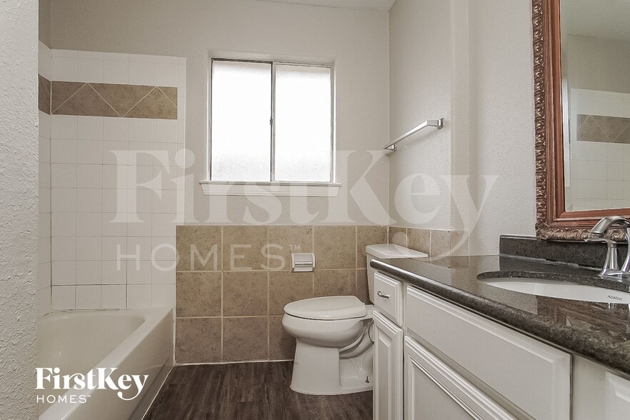 Building Photo - 7714 Dawnridge Dr