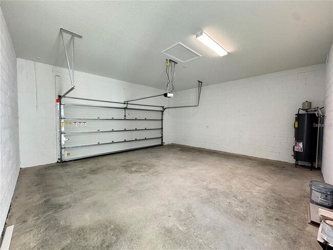 Building Photo - 16848 Hamlin Vis Aly