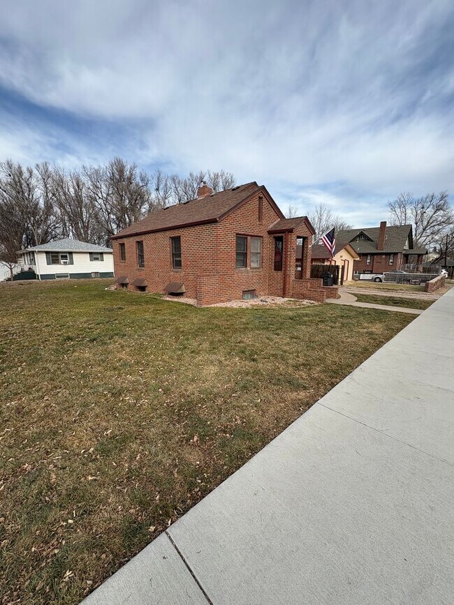 Building Photo - 1429 13th St