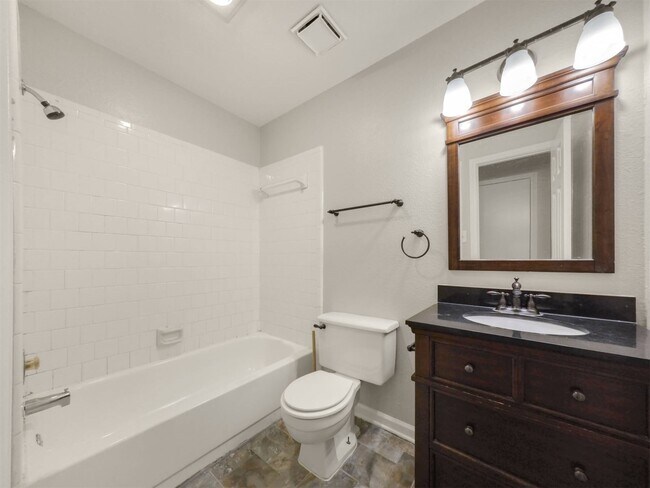 Building Photo - 19715 Bambiwoods Ct