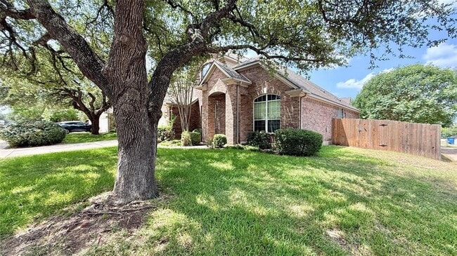 Building Photo - 16212 Double Eagle Dr