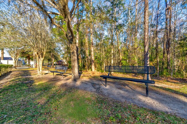 Building Photo - 453 Scrub Jay Way