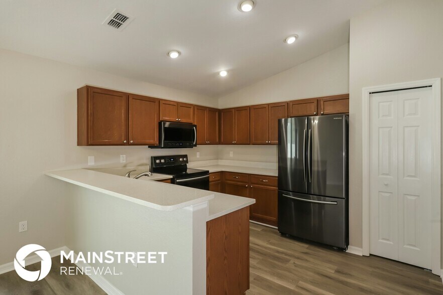 Building Photo - 5090 Belmont Park Ln