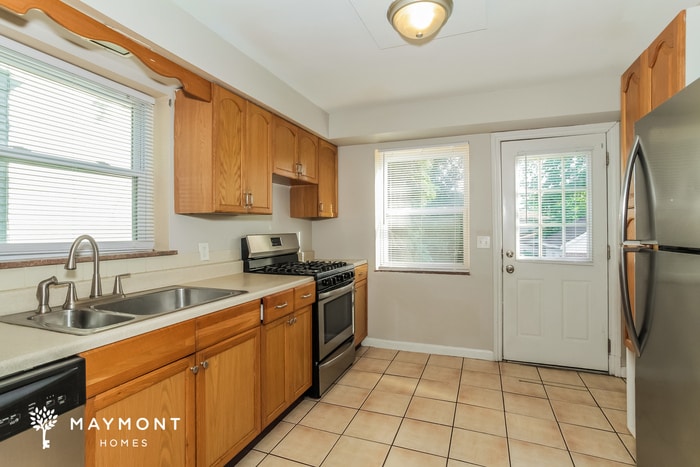 Building Photo - 3615 Puhlman Ave