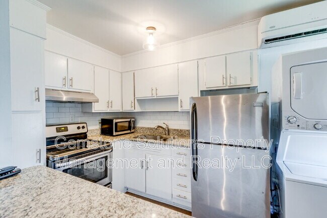 Building Photo - 201 Acklen Park Dr