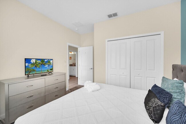 Building Photo - 780 Pebble Beach Dr