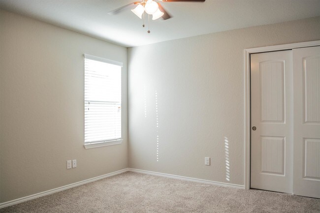 Building Photo - 2340 Arctic Warbler