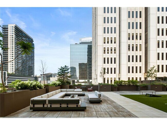 Building Photo - 121 Washington Ave S