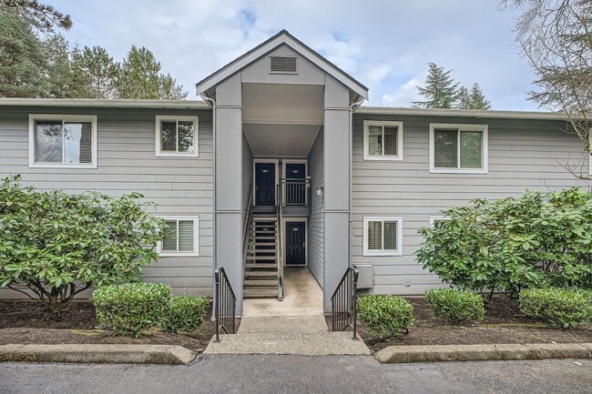 Building Photo - Beautiful 2Bed/1.75Bath in an Exclusive Community in the heart of Kirkland!