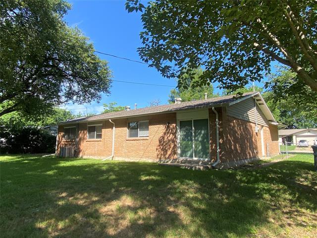 Building Photo - 7924 Silverdale Dr