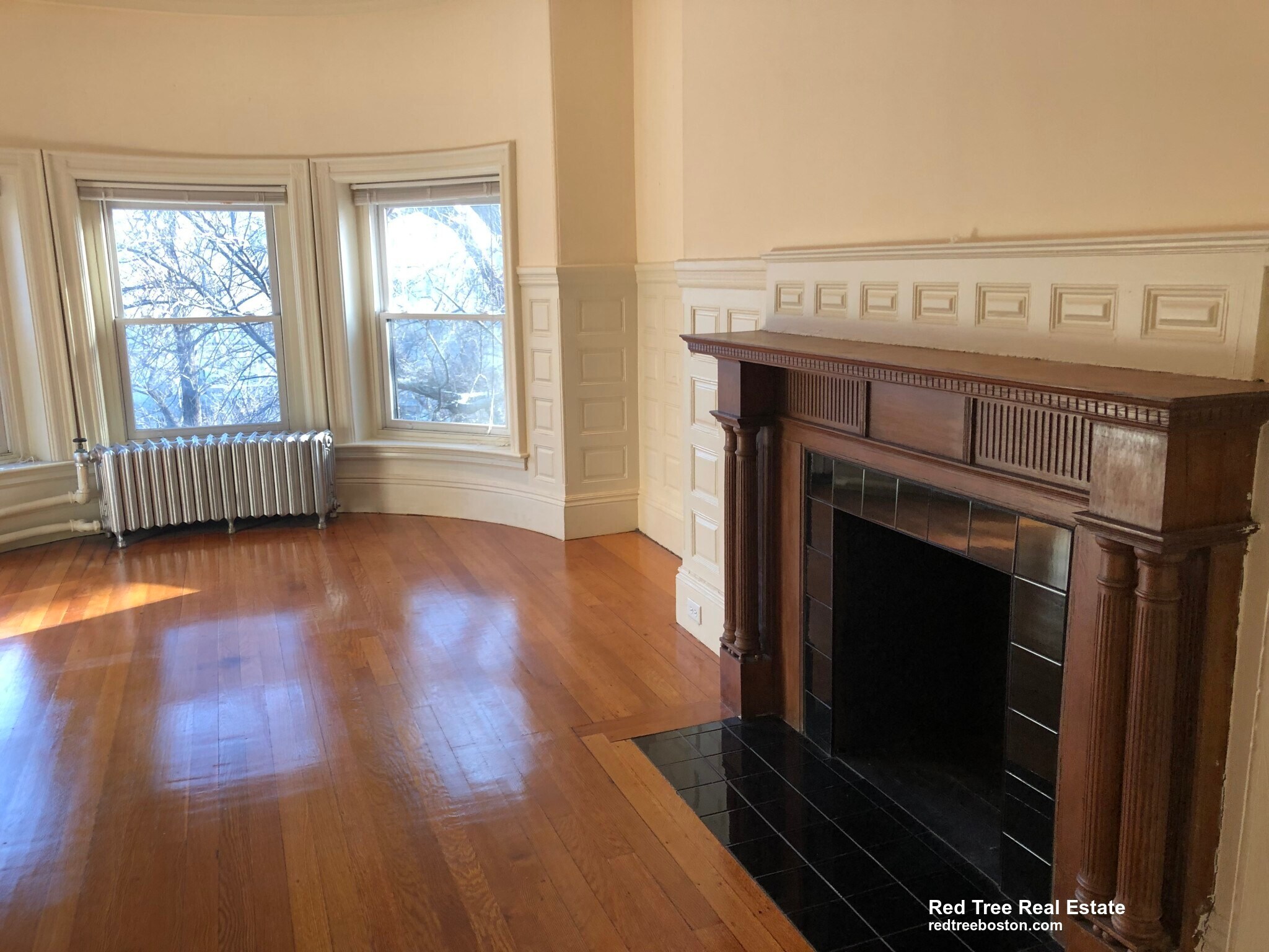Building Photo - 379 Commonwealth Ave
